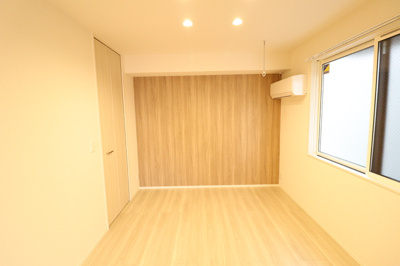 【洋室】 | Ｄ-ＲＯＹＡＬ中央 ＥＡＳＴ | 洋室