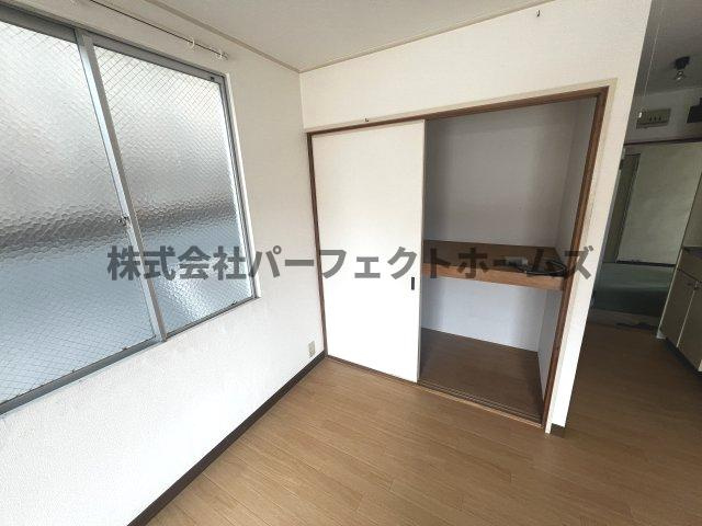 東口ビルの居間・リビング|おしゃれな居間です