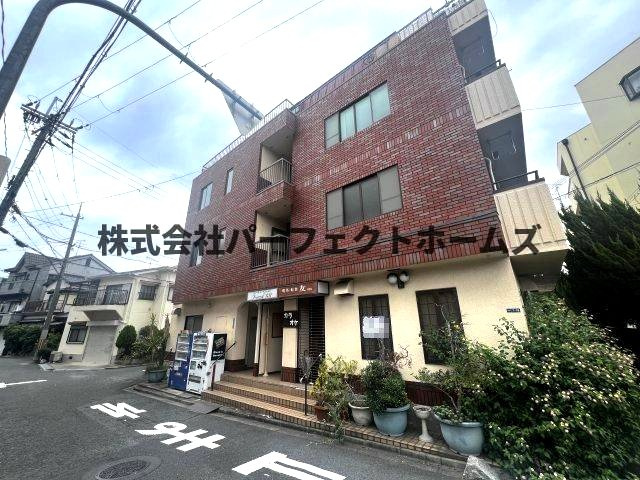 東口ビルの外観