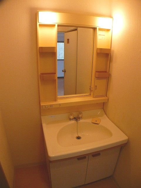 ハイツOGIの洗面所