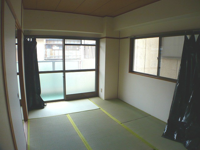 ハイツOGIの和室