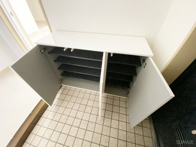 土呂ラポールレジデンスの玄関|シューズボックス付き！