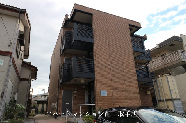 レオネクストアルストロメリア