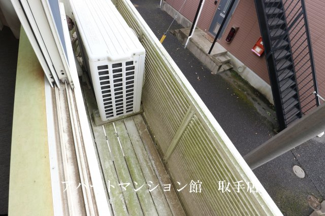 レオパレス湖北のバルコニー