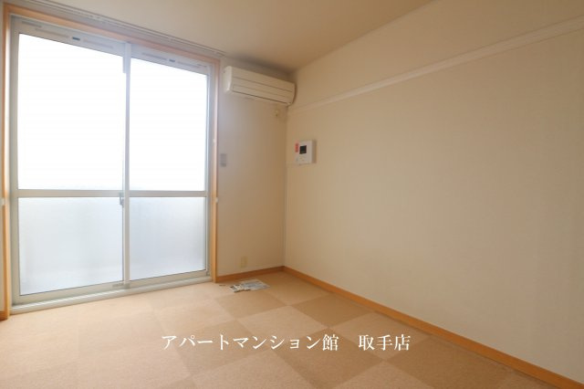 レオパレスSILKの居間・リビング