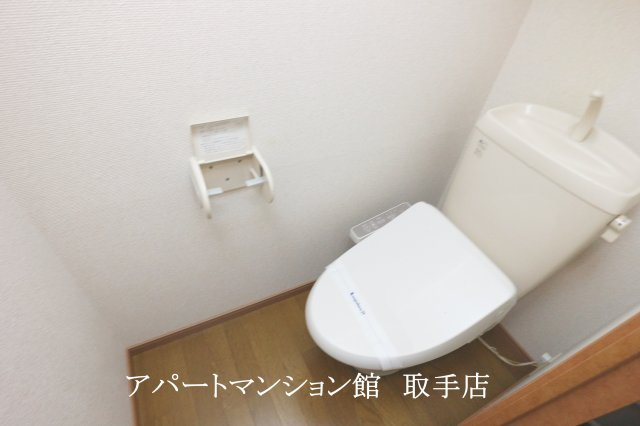 レオパレスレイクサイドのトイレ