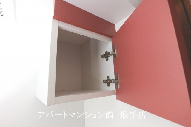 レオパレスレイクサイドの収納