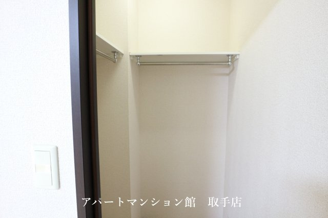 レオネクストムカイハラⅡの収納