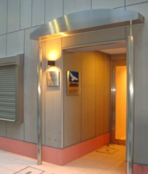 【エントランス】 | ファインステージギンザイースト | 落ち着いたエントランスです