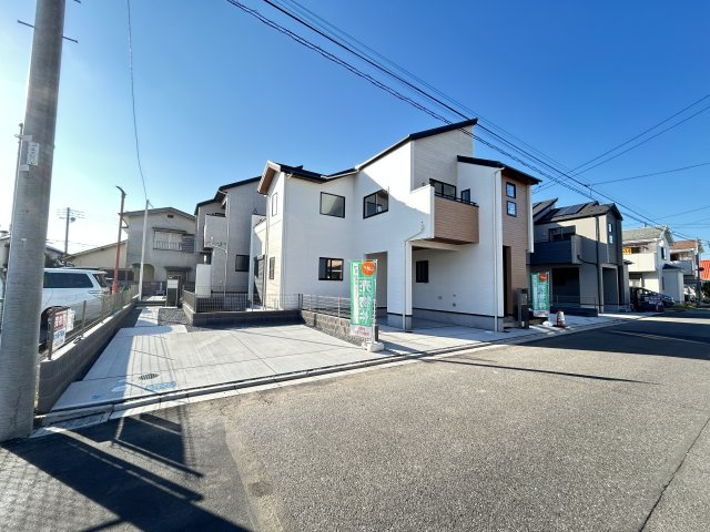 宇都宮市京町 全4棟の前面道路含む現地写真|○全4邸外観○
整った街並みで暮らしやすいです♪早くもお申込み入っていますので、ご検討中の方はお早めにお問い合わせください！
※2025年10月撮影