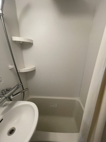 新宿区北新宿１丁目の賃貸マンションの浴室