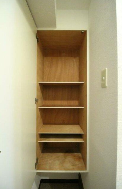 新宿区北新宿１丁目の賃貸マンションの収納