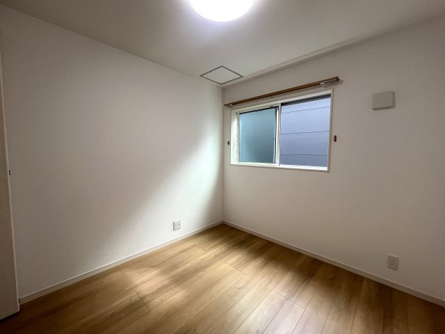 海老名駅まで自電車で１１分！な新築戸建の洋室|洋室です