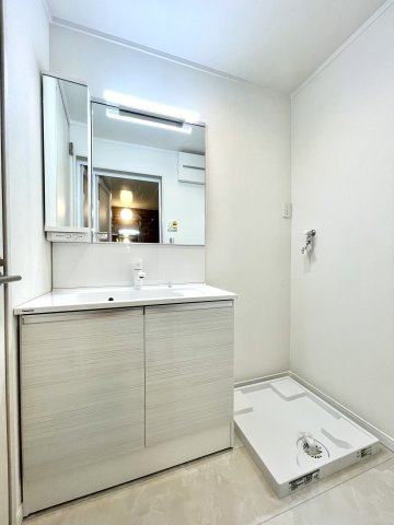 ＜LIBERi リーベリー＞板橋区高島平5丁目　自然×利便　限定1棟の洗面所