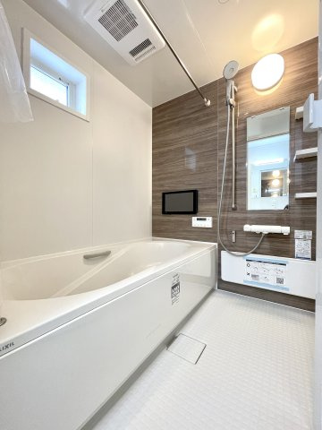 ＜LIBERi リーベリー＞板橋区高島平5丁目　自然×利便　限定1棟の浴室