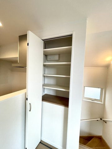 ＜LIBERi リーベリー＞板橋区高島平5丁目　自然×利便　限定1棟の収納