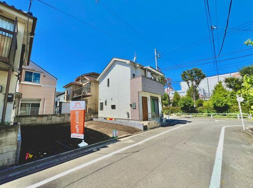 ＜LIBERi リーベリー＞板橋区高島平5丁目　自然×利便　限定1棟の前面道路含む現地写真