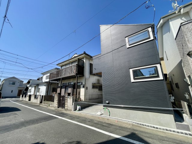 ＜LIBERi リーベリー＞板橋区高島平5丁目　自然×利便　限定1棟の前面道路含む現地写真