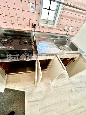 ナオミハイツ1のキッチン|キッチン下収納