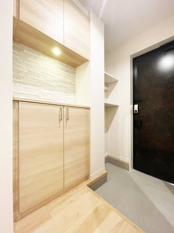 ベレオ杏樹【ＢＥＬＳ認証】の玄関