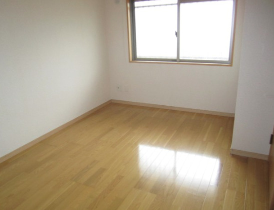 beauterraceステラ【キャッシュバック対象物件】の洋室|使いやすい居間です