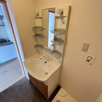 【独立洗面台】 | サンローズA棟