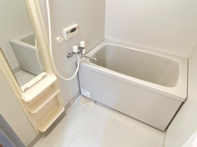 新風館の浴室|バス