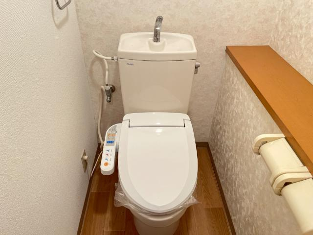 新風館のトイレ|シャワー付トイレ