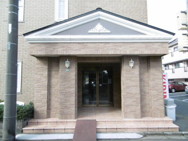 ヴィラトリアノンのエントランス