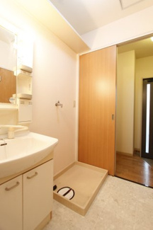 【洗面所】 | シャルマンハイツ | 洗面所です