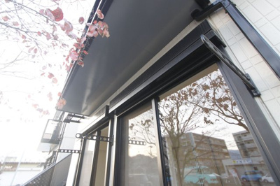 【バルコニー】 | シャルマンハイツ | 暖かな日差しのふりそそぐバルコニー