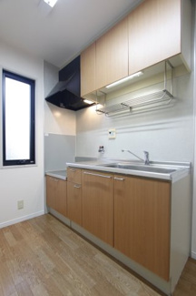 【キッチン】 | シャルマンハイツ | きれいなキッチンです