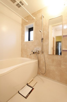 【浴室】 | シャルマンハイツ | きれいなお風呂です