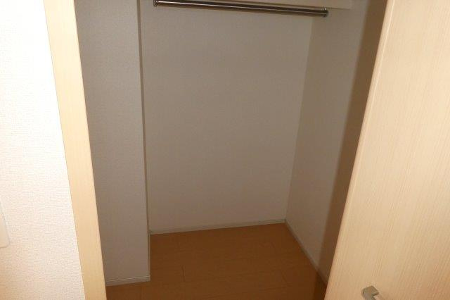 ベル　フローラＡの収納|ウォークインクローゼット