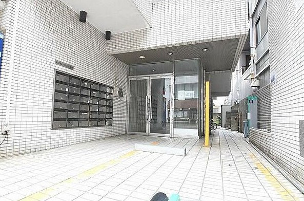 【エントランス】