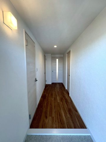 ◆２０２５年５月リフォーム完了◆全居室６帖以上の広々住戸◆南面ワイドバルコニー◆シャルム大津の玄関|玄関