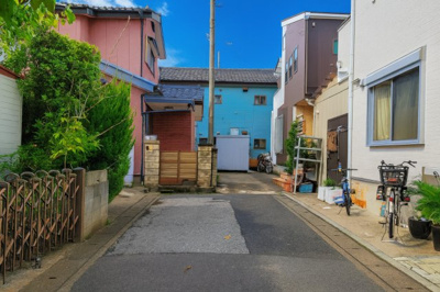 【前面道路含む現地写真】 | 草加市稲荷6丁目売地