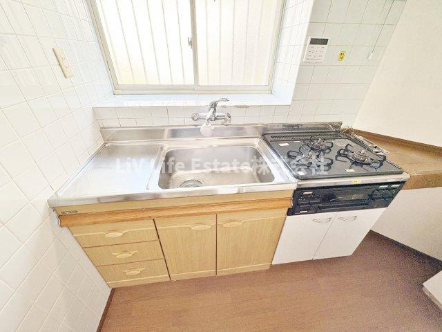 栄町貸家のキッチン