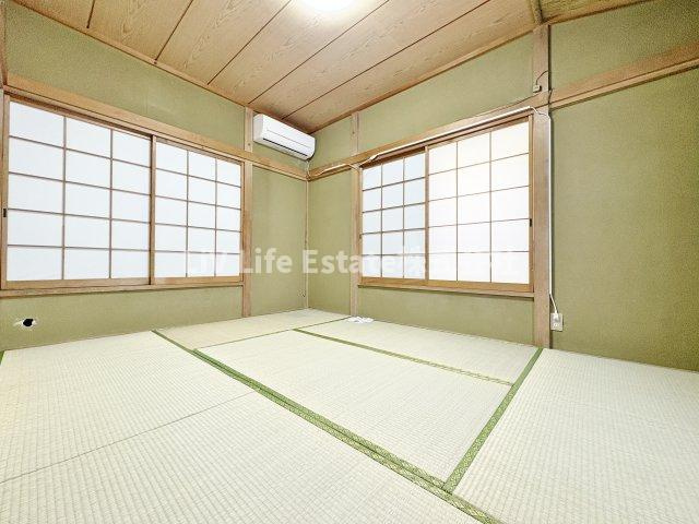 栄町貸家の和室