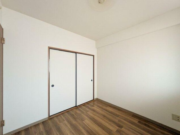 コーラルリーフ志木の居間・リビング|こちらの居間で趣味の時間をお楽しみください