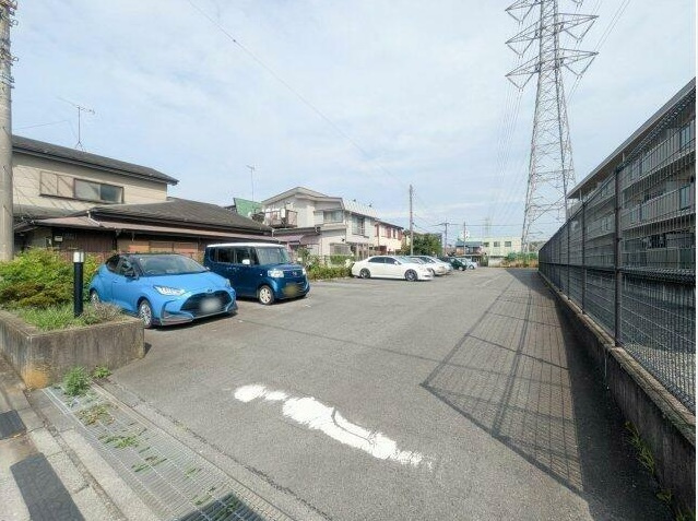 コーラルリーフ志木の駐車場|駐車場があります