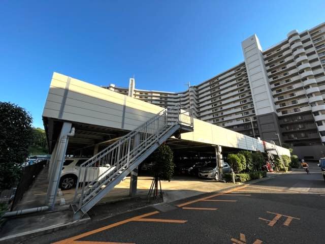 オクトス湘南茅ヶ崎グランドヒルの駐車場|敷地内駐車場