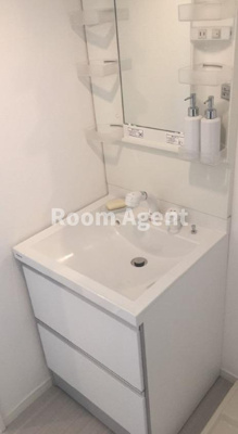 【洗面所】 | 中野ニューメゾンピア | 同仕様写真
独立洗面台付　インターネット無料