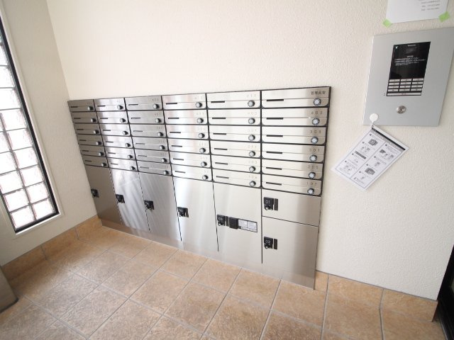 カーサ・ヴェルディのその他共用部分|宅配BOX付き