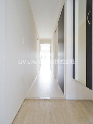 小平市鈴木町１丁目の賃貸マンションの玄関