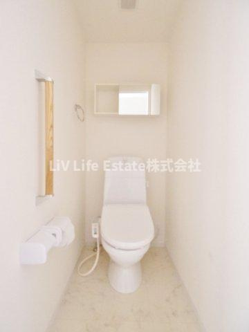 小平市鈴木町１丁目の賃貸マンションのトイレ