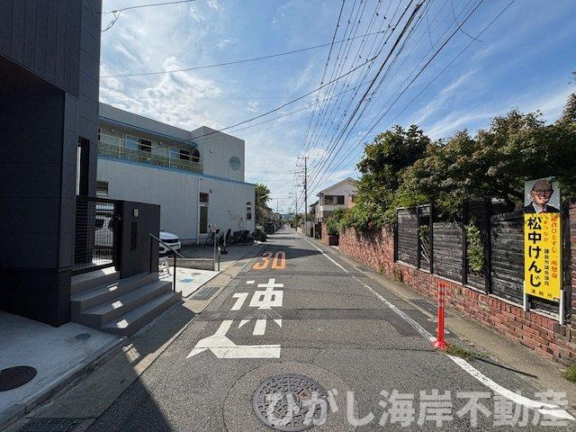 鎌倉市材木座３丁目　新築戸建の前面道路含む現地写真|前面道路