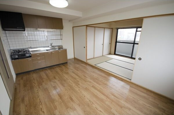 アビタシオン十番の居間・リビング