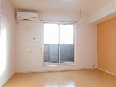 マイベース（ＭＹ　ＢＡＳＥ）の居間・リビング