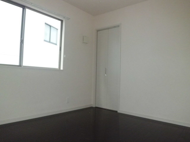 コージィコートの洋室